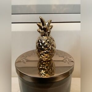 Bath & Body Works Candle Lid Decor Gold PINEAPPLE Topper Magnet White Barn